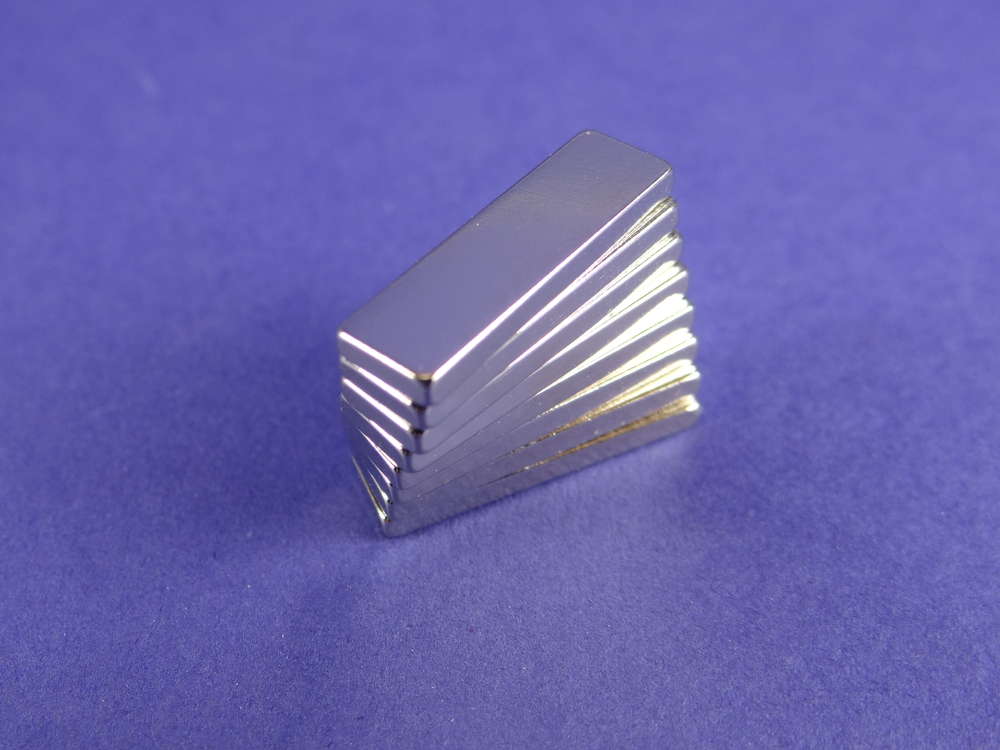 Neodym Magnete flach 10 x 6 x 2mm N40SH 8 Stück